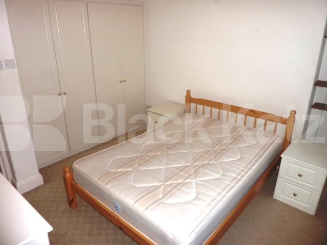 			NEW INSTRUCTION!, 2 Bedroom, 1 bath, 1 reception Flat			 St Stephens Gardens , NOTTING HILL